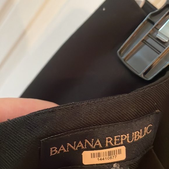 Banana Republic pencil skirt - Picture 3 of 3